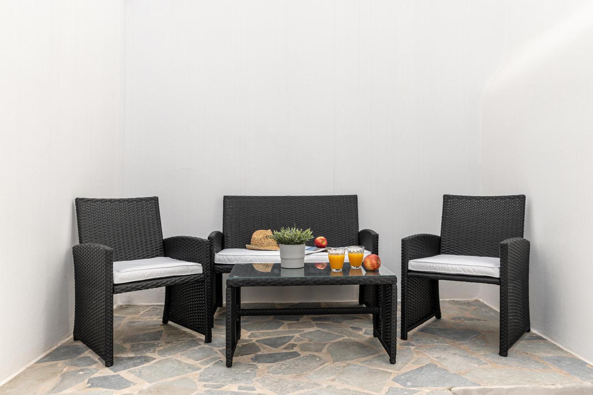 The White Stone House Apartment Naxos City Екстериор снимка