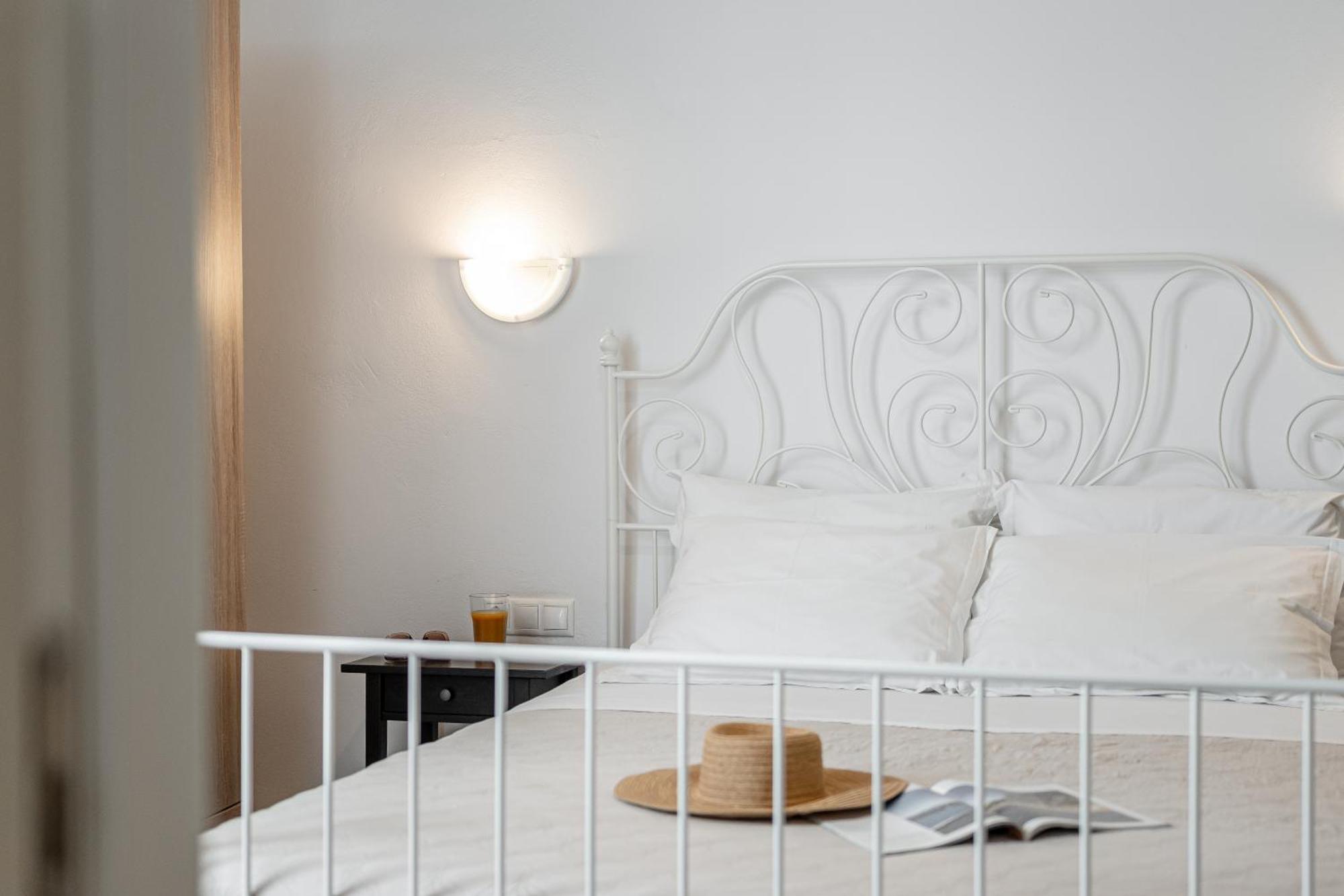 The White Stone House Apartment Naxos City Екстериор снимка